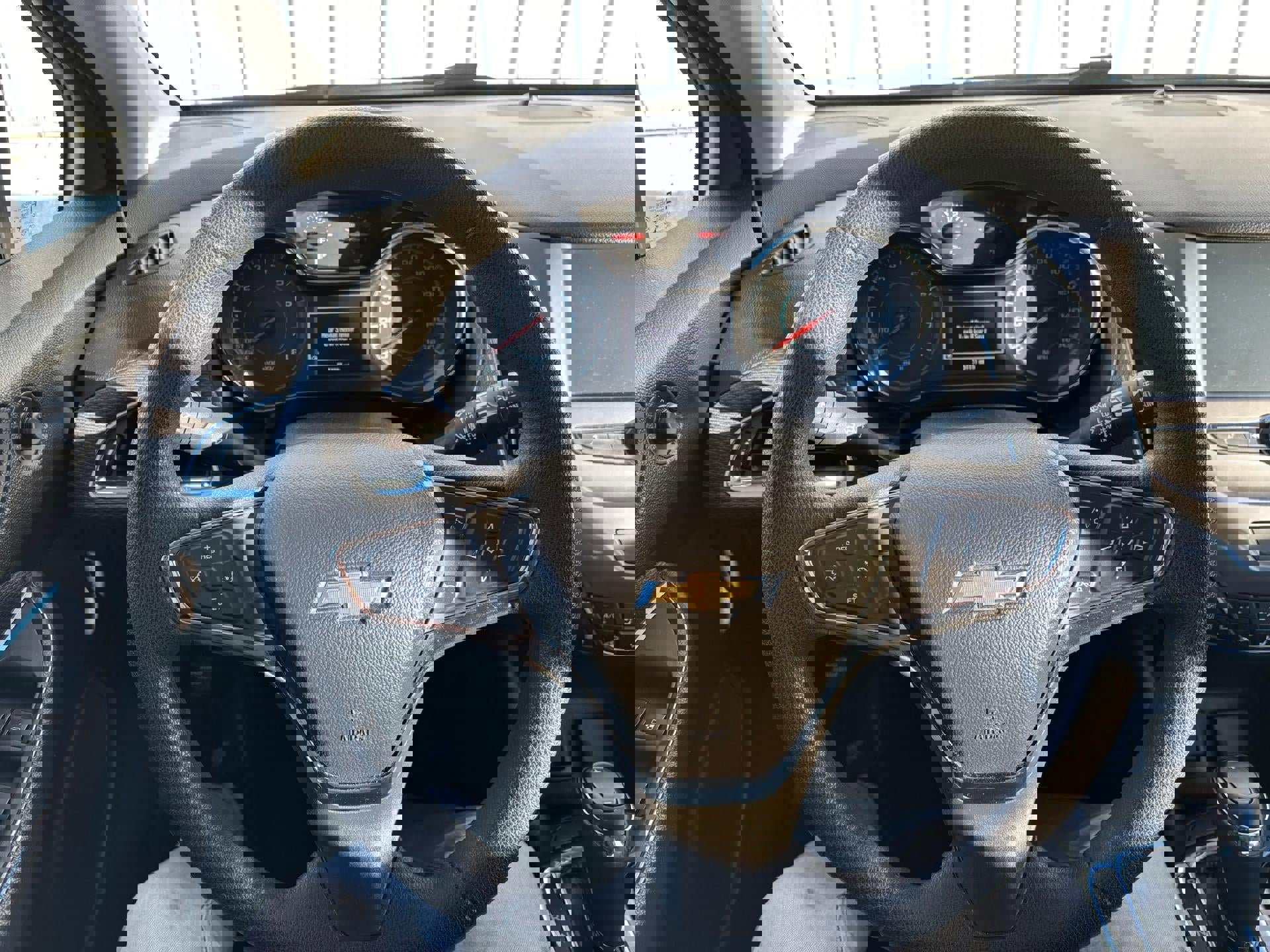 Used 2018 Chevrolet Cruze LT w/ Convenience Package image 11