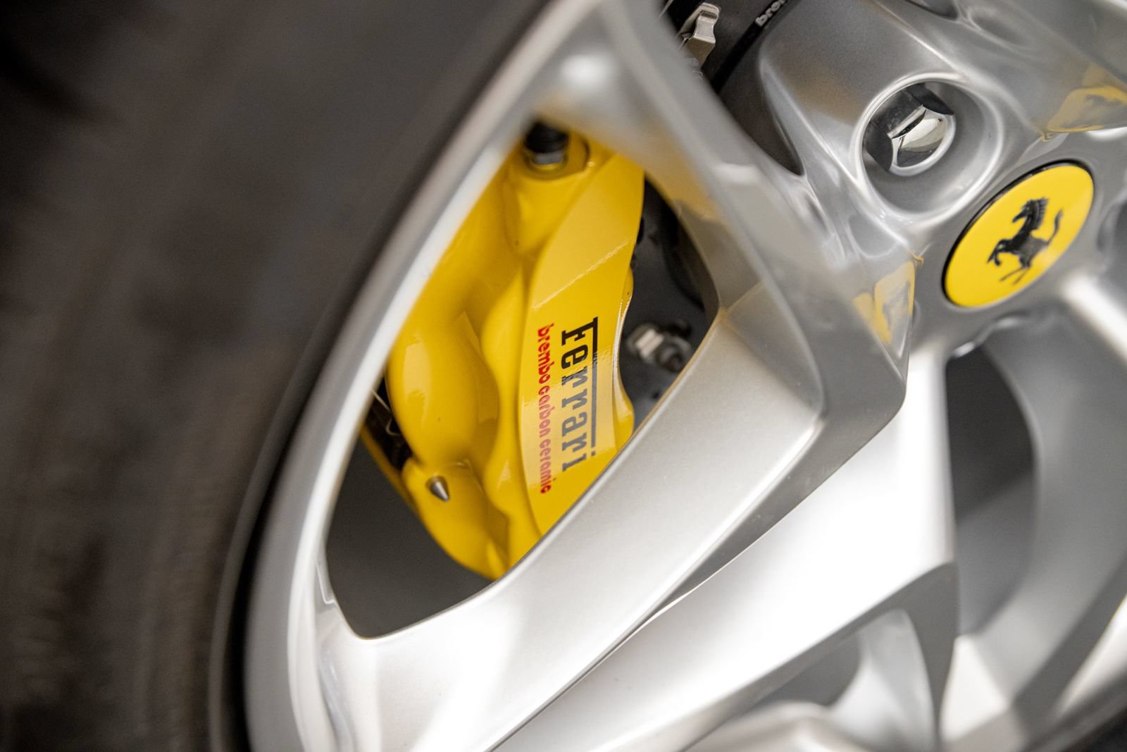 Used 2024 Ferrari Roma Spider RWD image 42