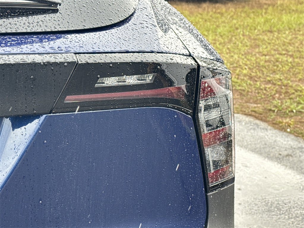 Certified 2025 Nissan Kicks SR image 15