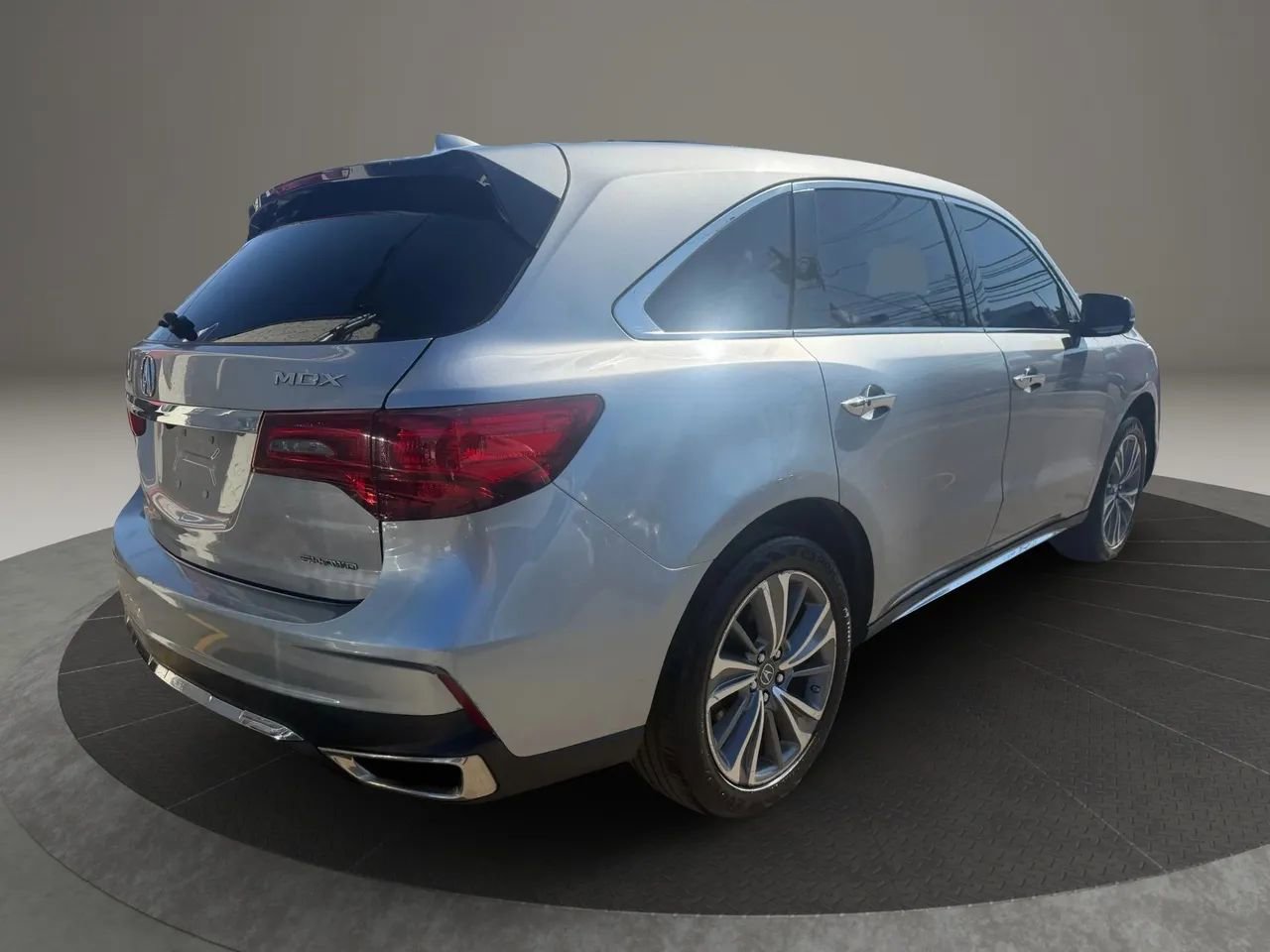 Used 2017 Acura MDX SH-AWD w/ Tech & Entertainment image 5