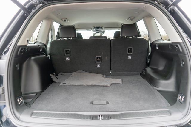 Used 2024 Jeep Grand Cherokee Limited AWD/4WD image 11