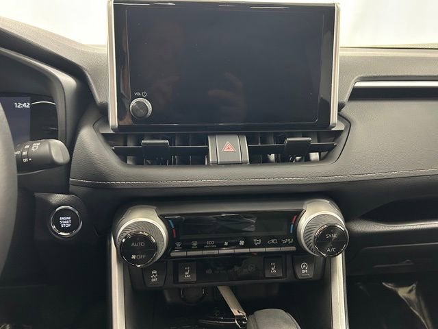 Used 2025 Toyota RAV4 XLE w/ Convenience Package image 20