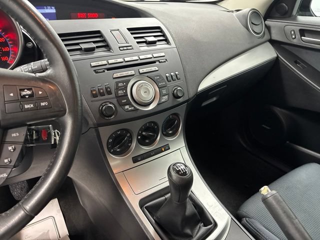 Used 2011 MAZDA MAZDA3 s Sport FWD image 24