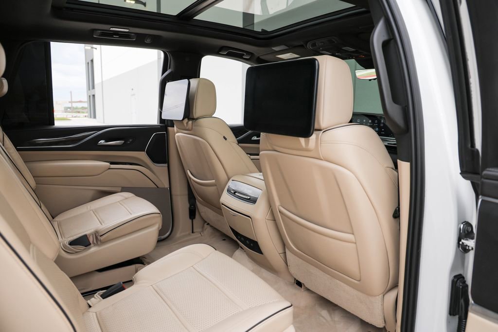 Used 2021 Cadillac Escalade Premium Luxury w/ Driver Assist Tech Package AWD/4WD image 25