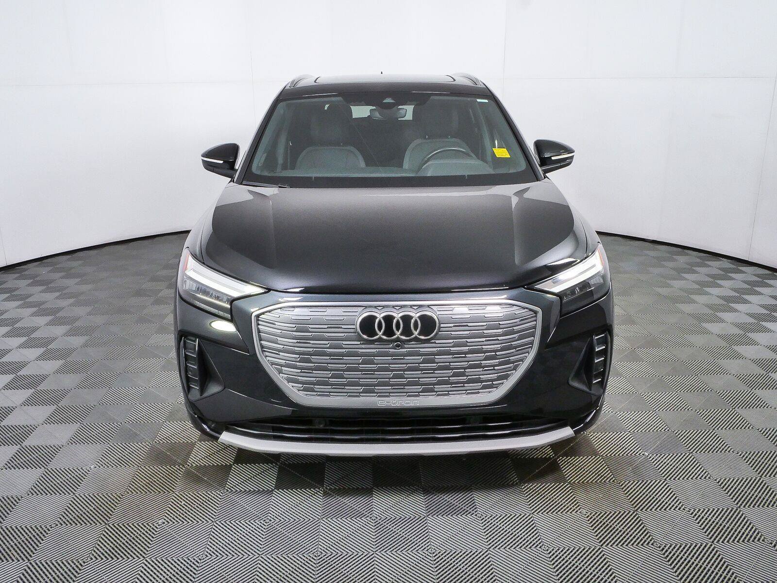 Used 2023 Audi Q4 e-tron Premium Plus w/ Premium Plus RWD image 32