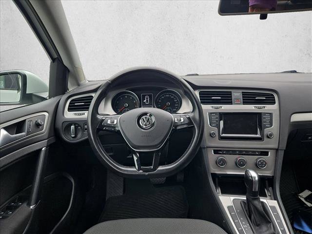 Used 2015 Volkswagen Golf S FWD image 16