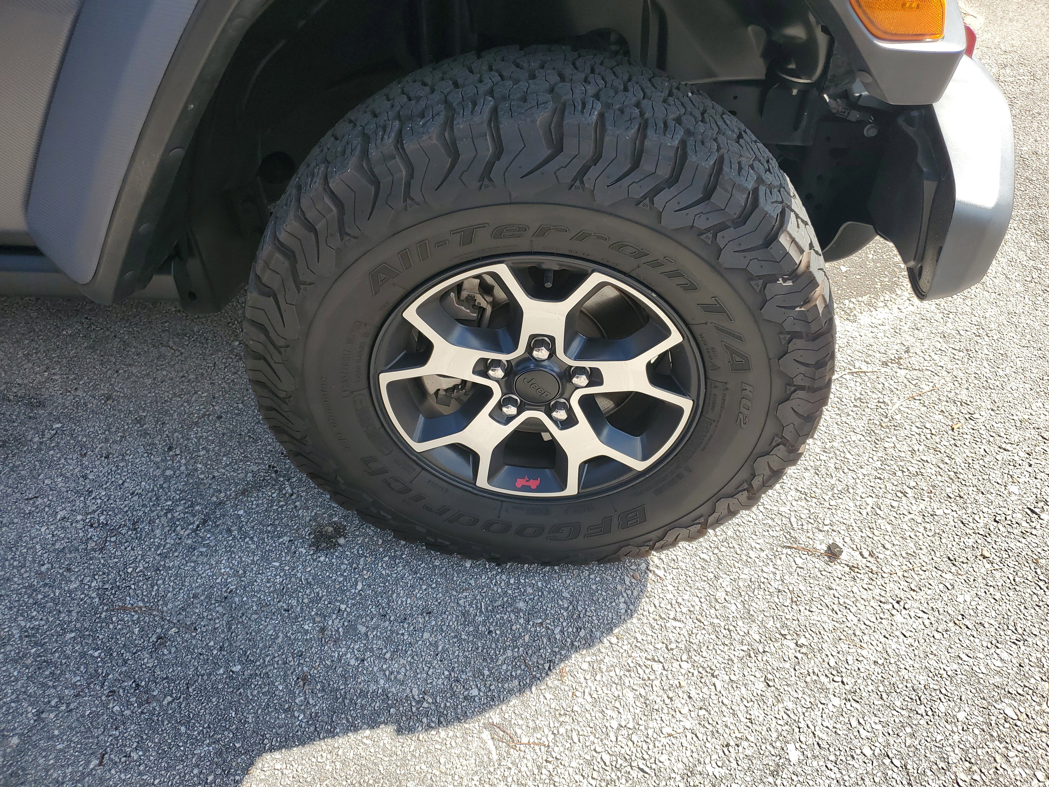 Used 2022 Jeep Wrangler Unlimited Rubicon w/ LED Lighting Group image 5