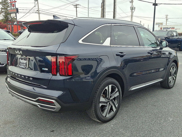 Used 2022 Kia Sorento SX w/ Panoramic Sunroof Package image 6