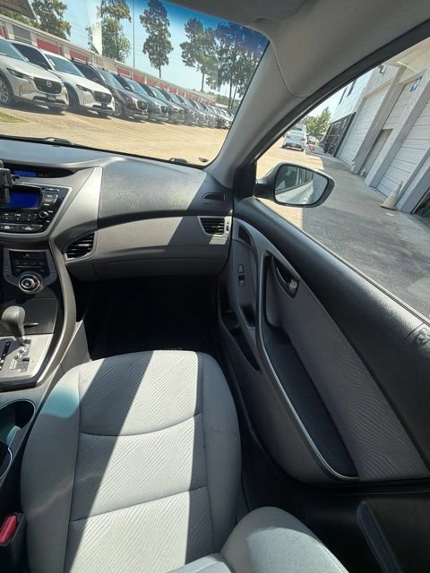 Used 2013 Hyundai Elantra GLS w/ Preferred Pkg FWD image 18