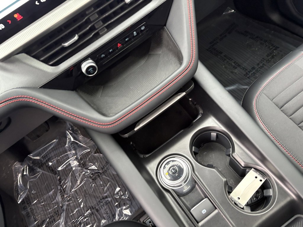 Used 2025 Ford Explorer ST-Line image 34