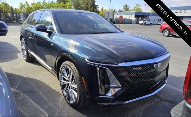 Certified 2025 Cadillac Lyriq Luxury w/ LPO, Floor Liner Package