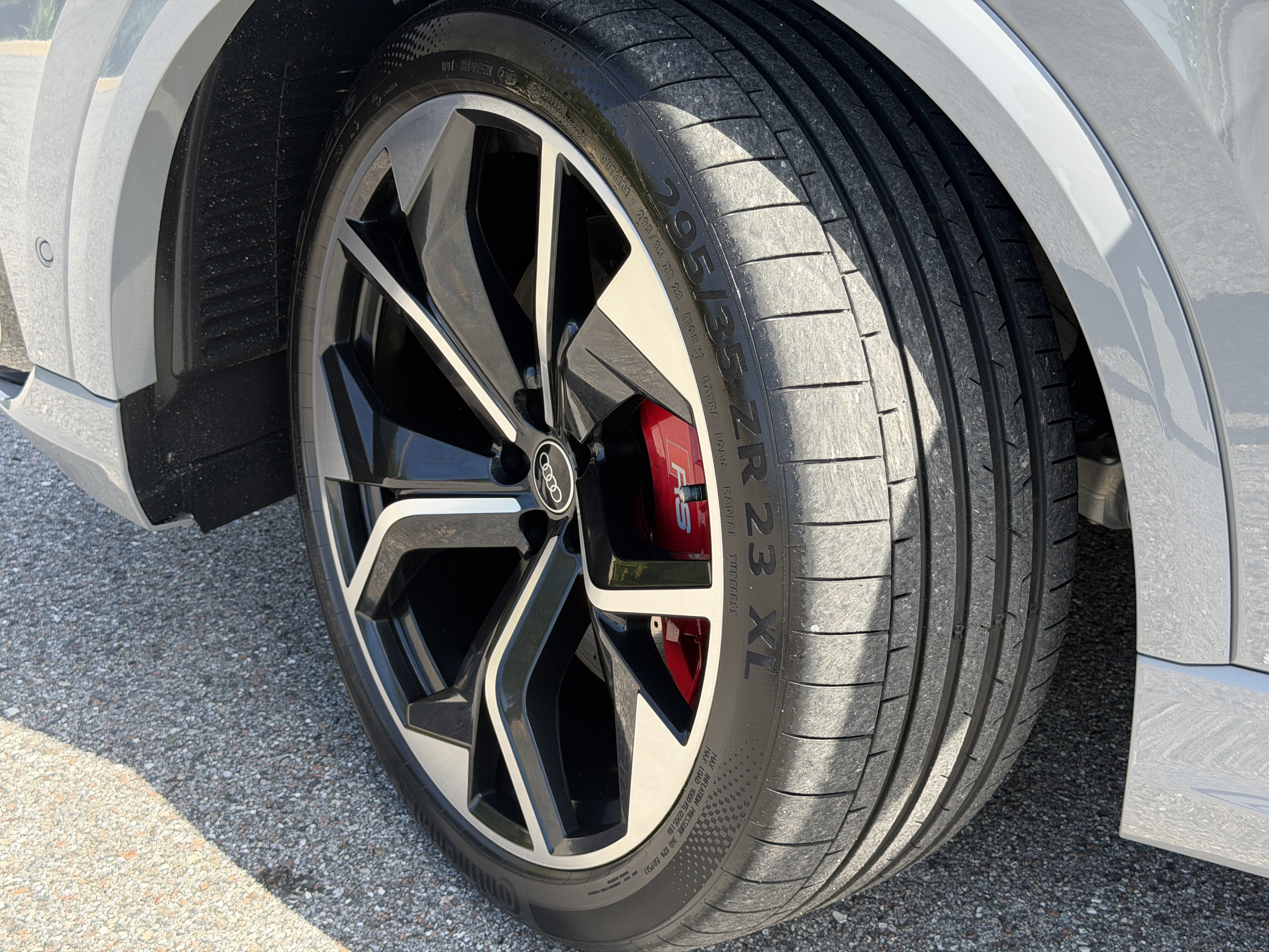 Certified 2024 Audi RS Q8 AWD/4WD image 35