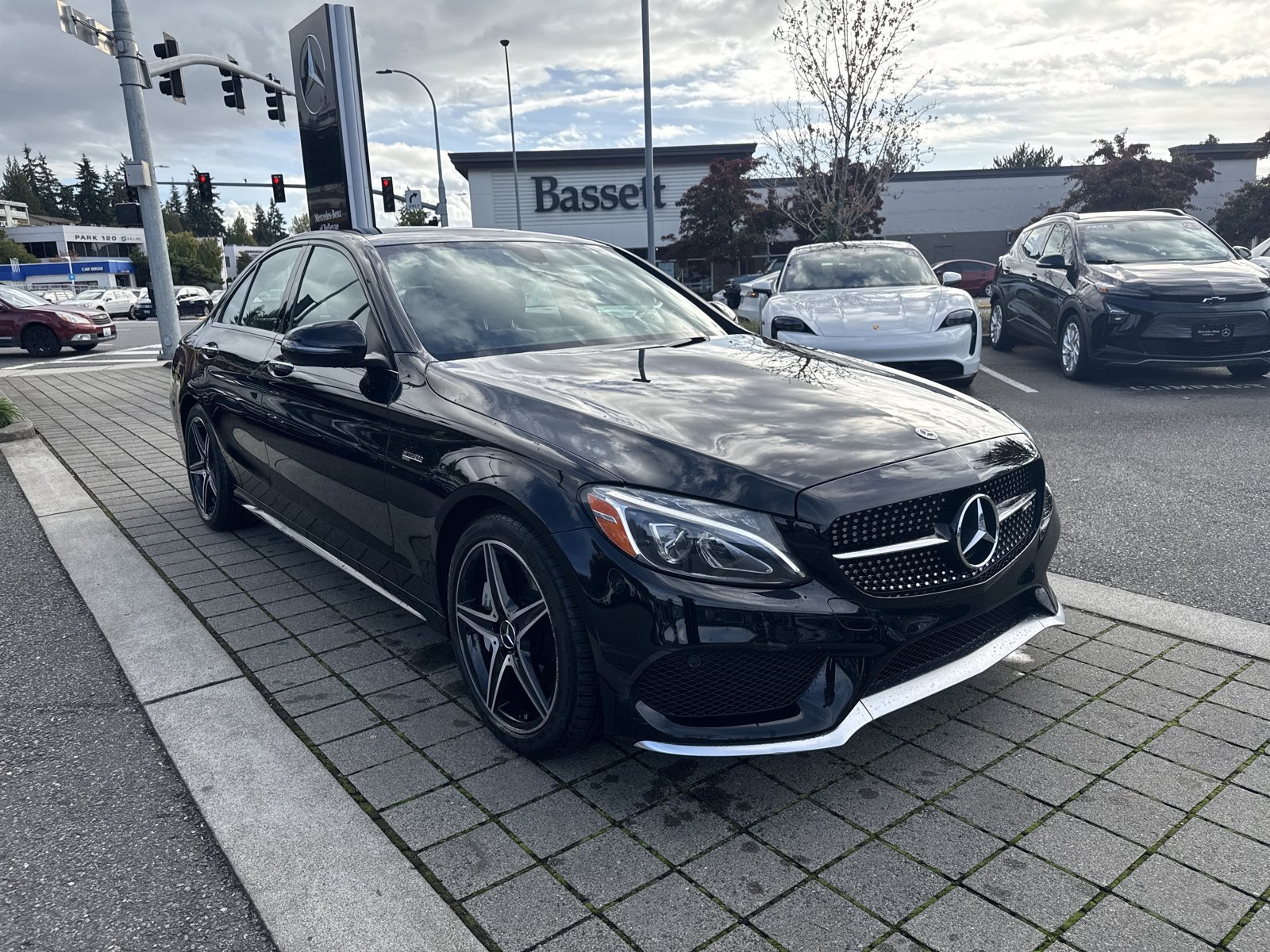 Certified 2018 Mercedes-Benz C 43 AMG 4MATIC Sedan image 3