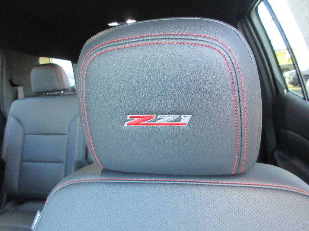 New 2026 Chevrolet Traverse Z71 w/ Driver Confidence Package image 21