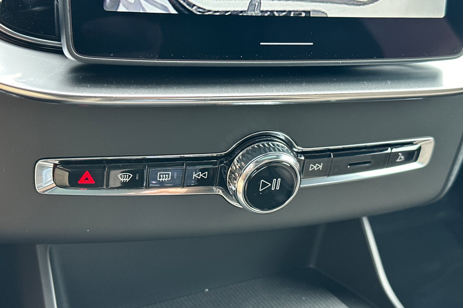 New 2026 Volvo XC90 B6 Plus image 19