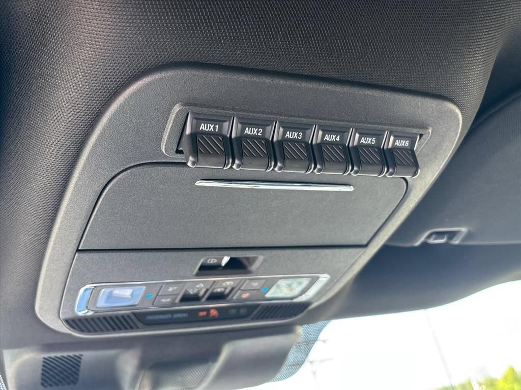 Used 2024 Ford F250 Platinum AWD/4WD image 38