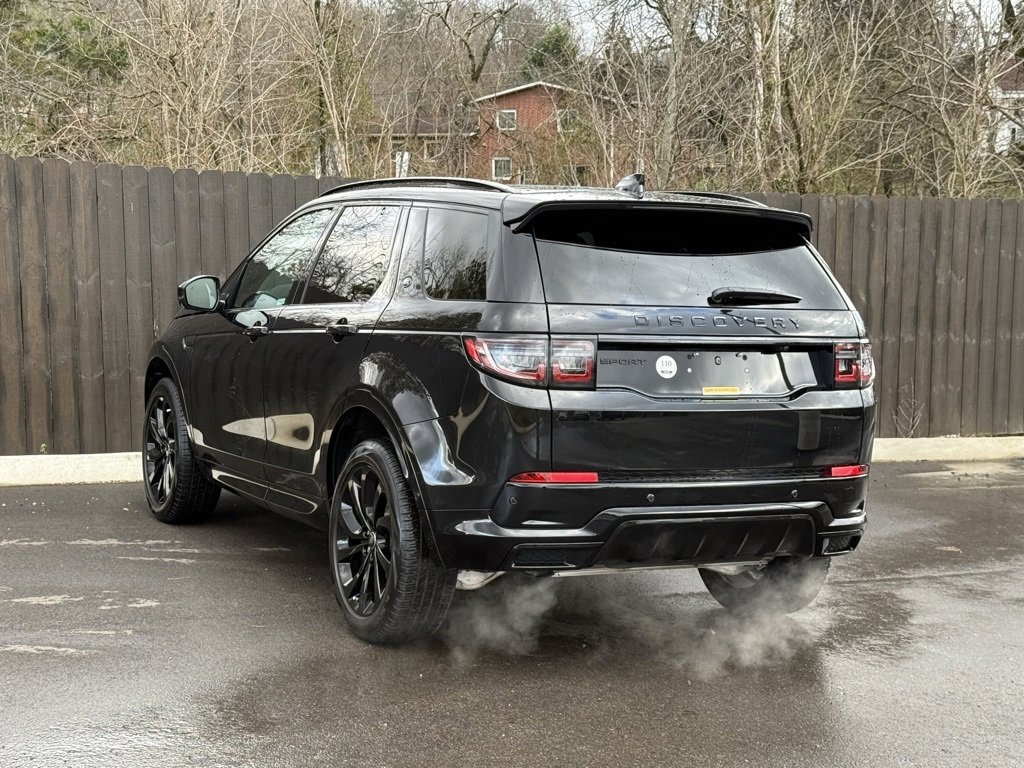 Certified 2025 Land Rover Discovery Sport Dynamic SE image 3