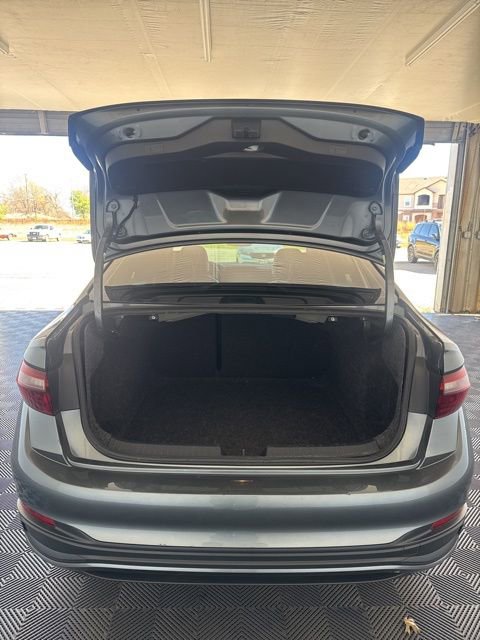 Used 2024 Volkswagen Jetta SE FWD image 20