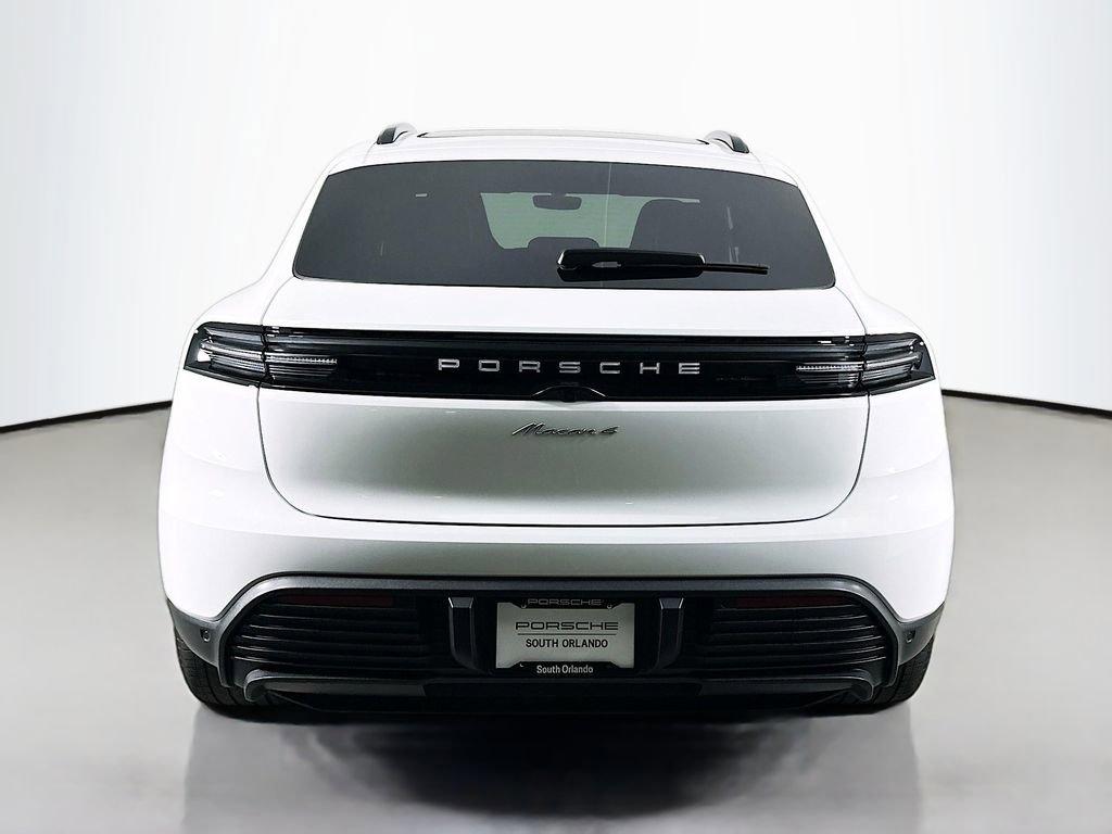 Certified 2024 Porsche Macan 4 Electric image 10