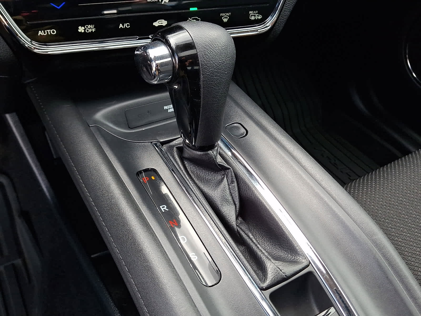 Certified 2018 Honda HR-V EX image 16