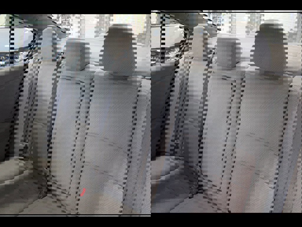 Used 2016 Honda Accord EX image 17