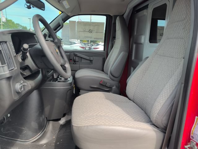 New 2026 Chevrolet Express 3500 w/ Power Convenience Package RWD image 9