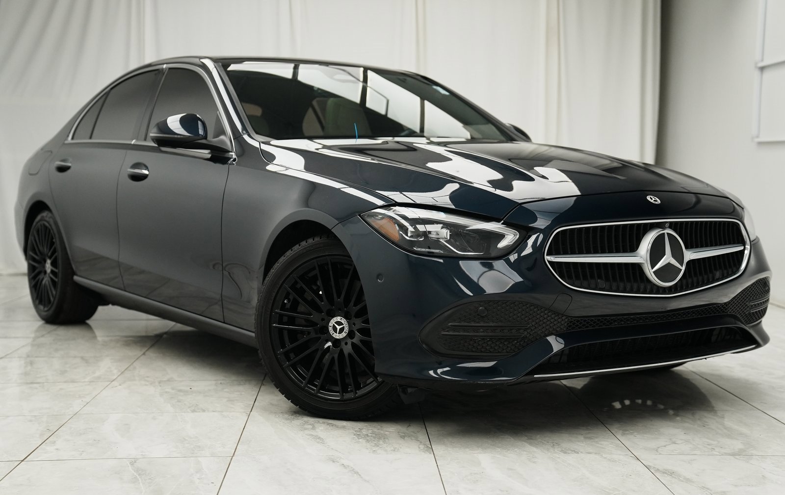 Used 2022 Mercedes-Benz C 300 4MATIC Sedan w/ Pinnacle Trim Package