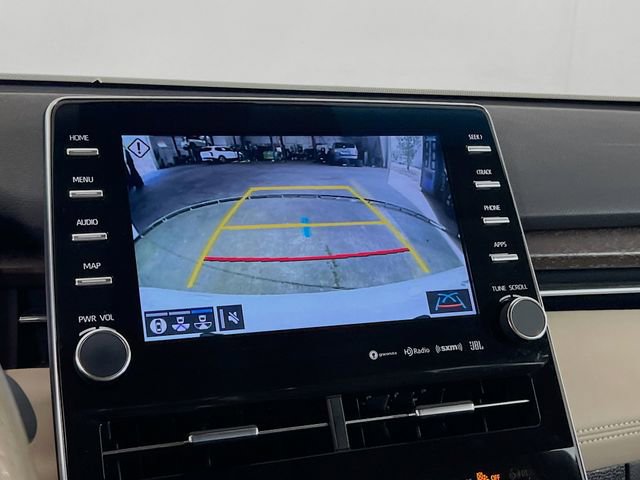 Used 2020 Toyota Avalon Limited image 15
