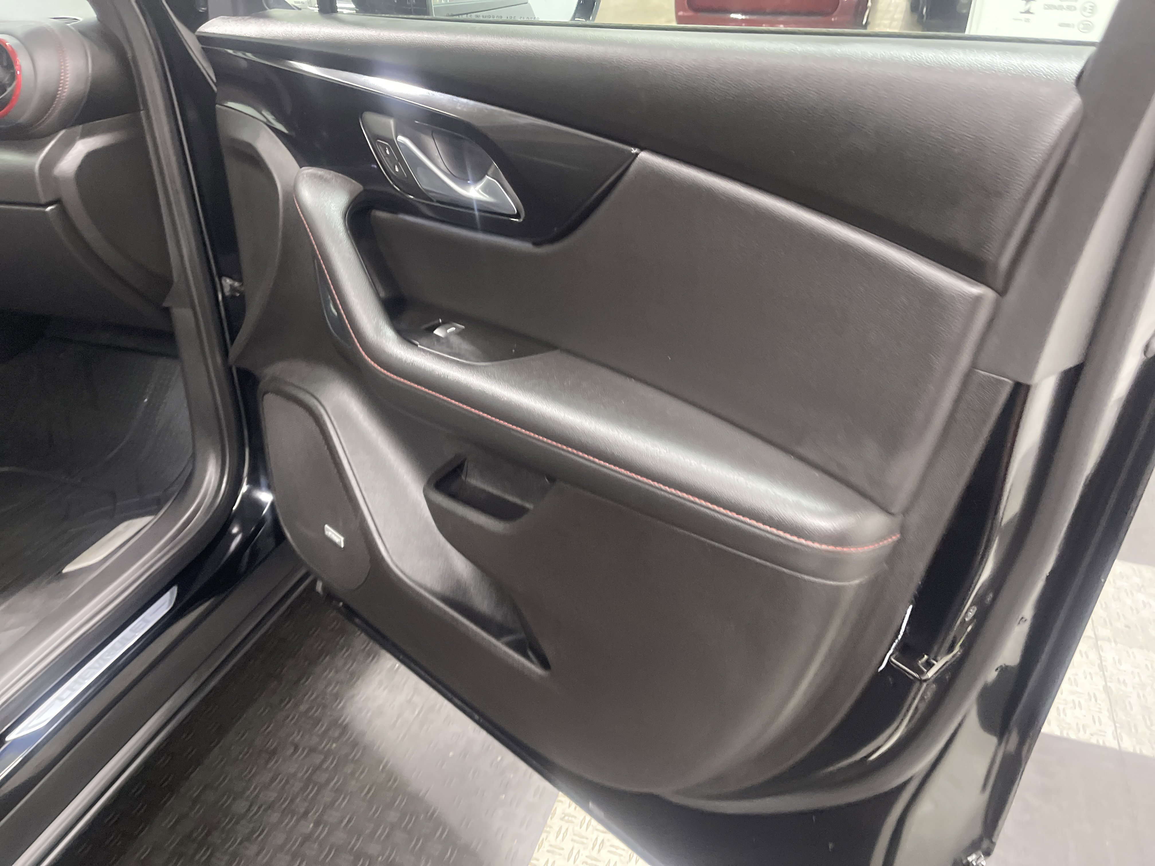 Used 2024 Chevrolet Blazer RS w/ Driver Confidence II Package image 25