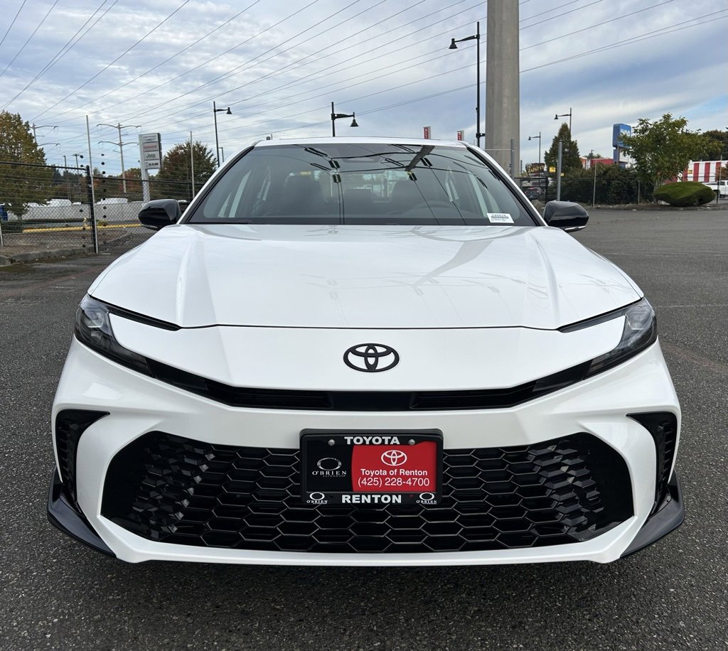 New 2026 Toyota Camry Hybrid image 2