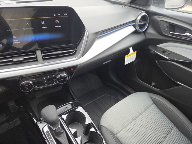 New 2026 Chevrolet Trax LT w/ Driver Confidence Package FWD image 31