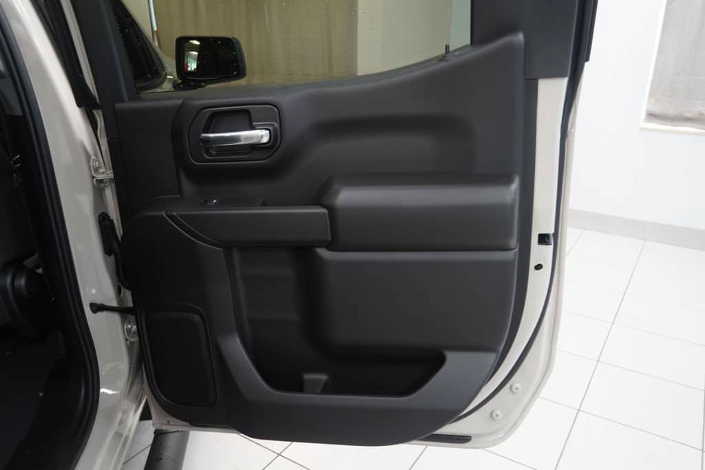 New 2026 Chevrolet Silverado 1500 Custom w/ Turbomax Blackout Package AWD/4WD image 21
