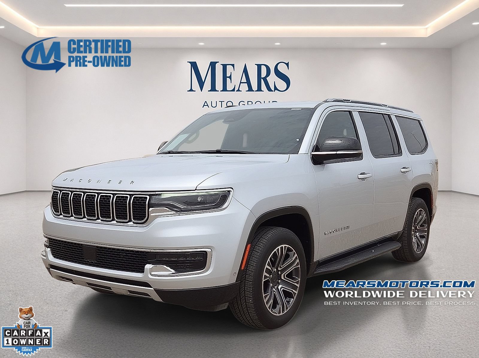 Used 2024 Jeep Wagoneer Series II w/ Flexible Seating Group RWD image 1