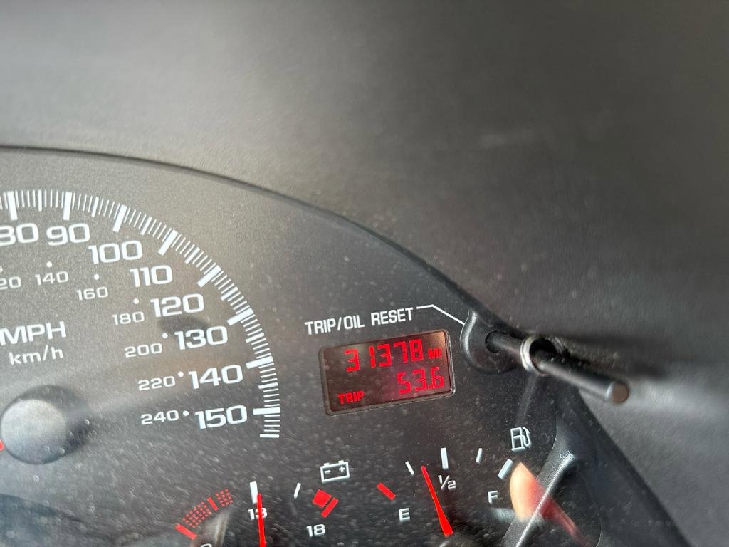 Used 2000 Chevrolet Camaro Z28 w/ SS Performance/Appearance Pkg image 9