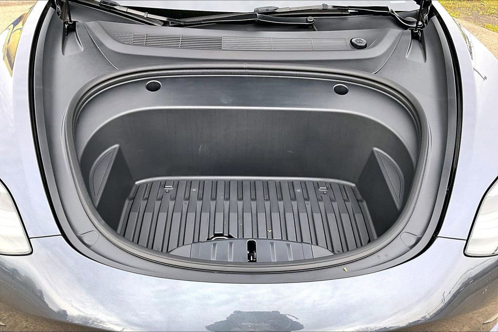 Used 2023 Tesla Model 3 Performance image 30