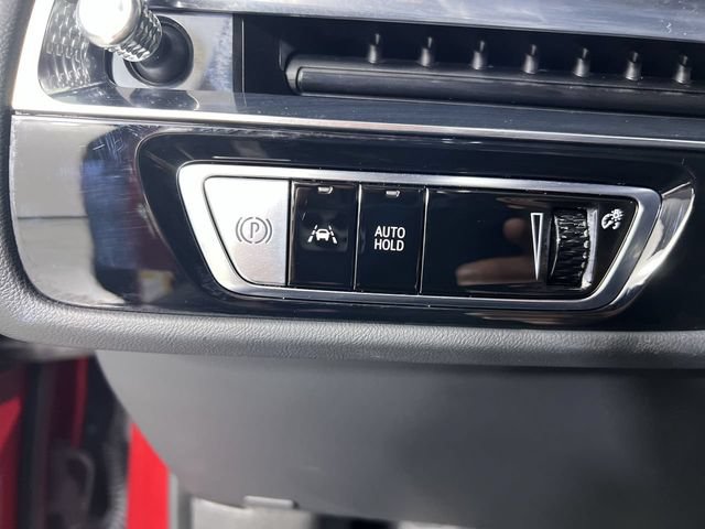 Used 2024 Cadillac Lyriq Tech AWD/4WD image 18