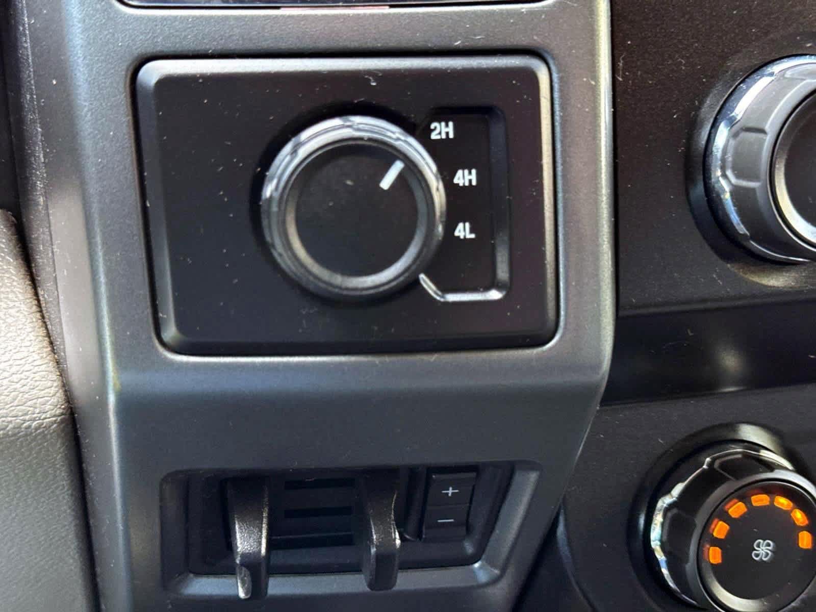 Used 2020 Ford F450 XLT w/ XLT Value Package AWD/4WD image 23