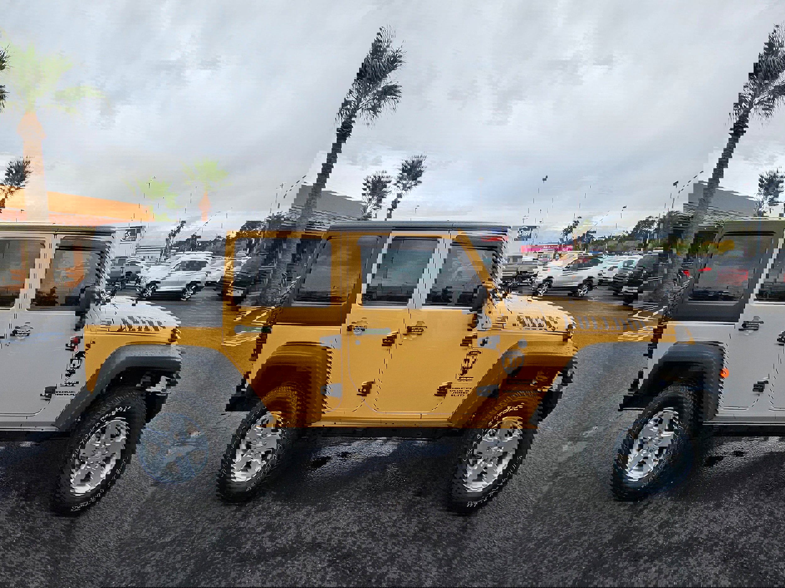 Used 2014 Jeep Wrangler Unlimited Sport w/ Max Tow Package image 6