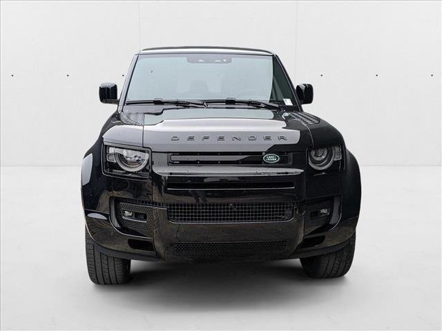 New 2025 Land Rover Defender 110 X-Dynamic SE image 7