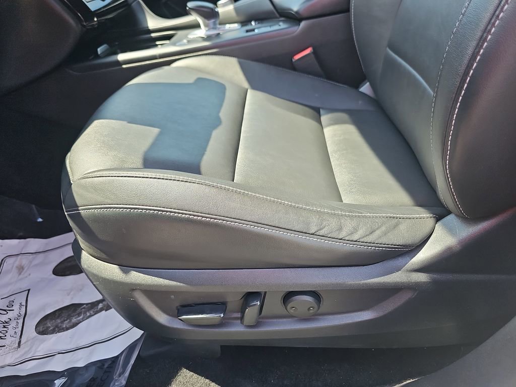 Used 2021 INFINITI QX50 Luxe AWD/4WD image 32