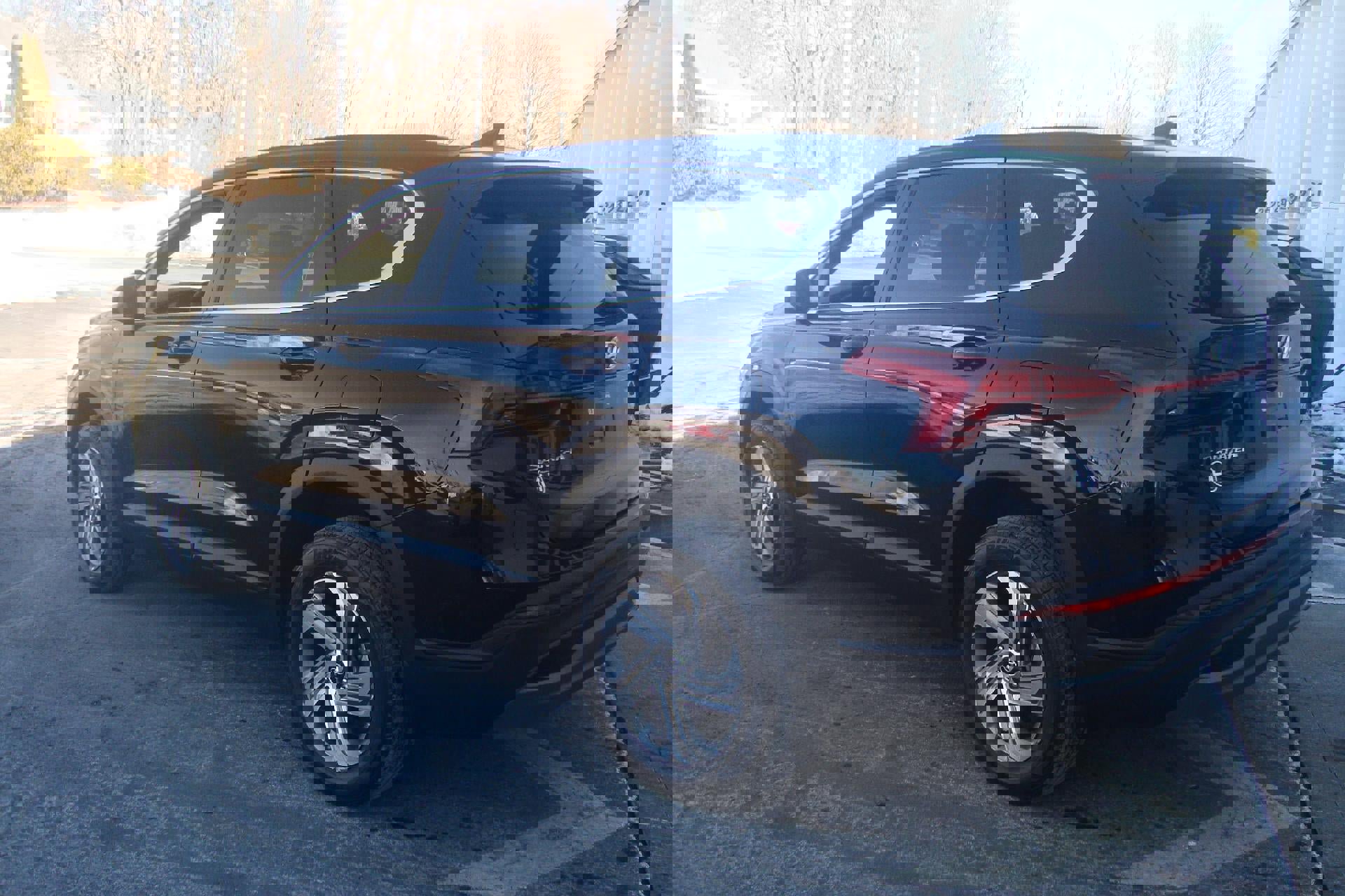 Used 2023 Hyundai Santa Fe SE AWD/4WD image 6