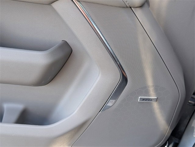 Used 2022 Chevrolet Suburban LT w/ Luxury Package image 29