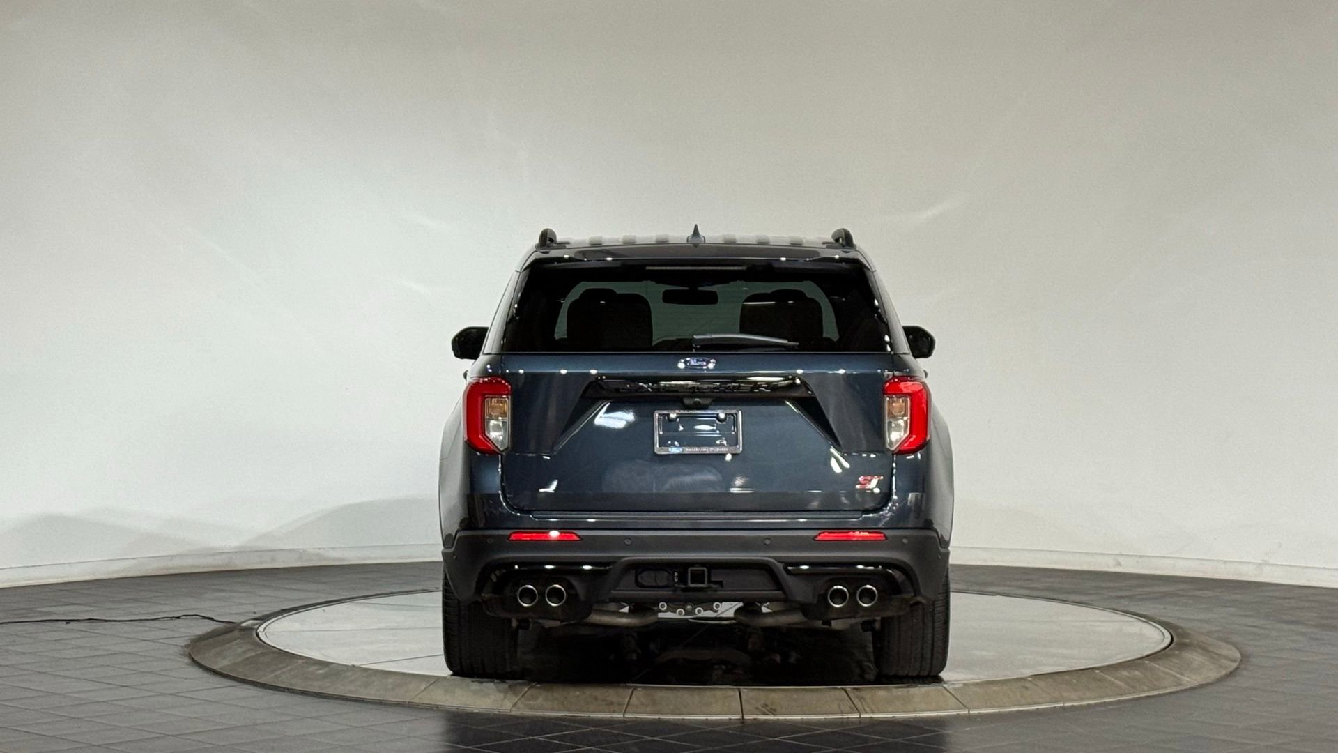 Used 2023 Ford Explorer ST w/ Equipment Group 401A image 8