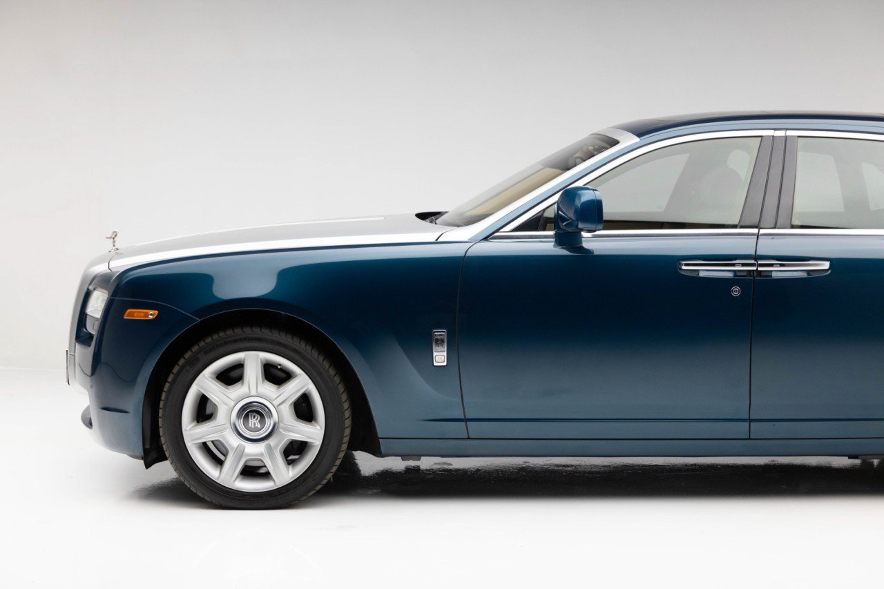 Used 2010 Rolls-Royce Ghost RWD image 17