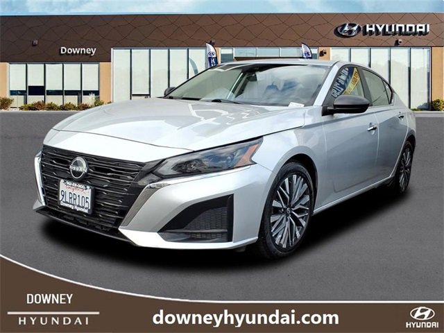 Used 2024 Nissan Altima 2.5 SV