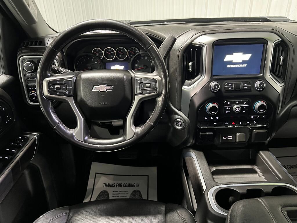 Used 2022 Chevrolet Silverado 2500 LTZ w/ LTZ Plus Package image 4