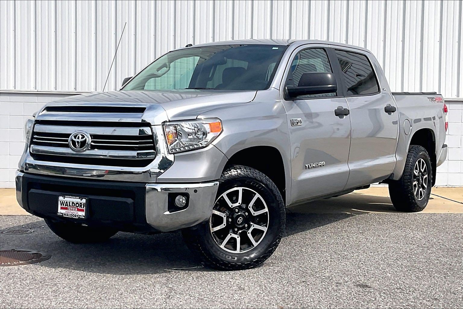Used 2017 Toyota Tundra SR5 w/ TRD Off Road Package AWD/4WD image 2