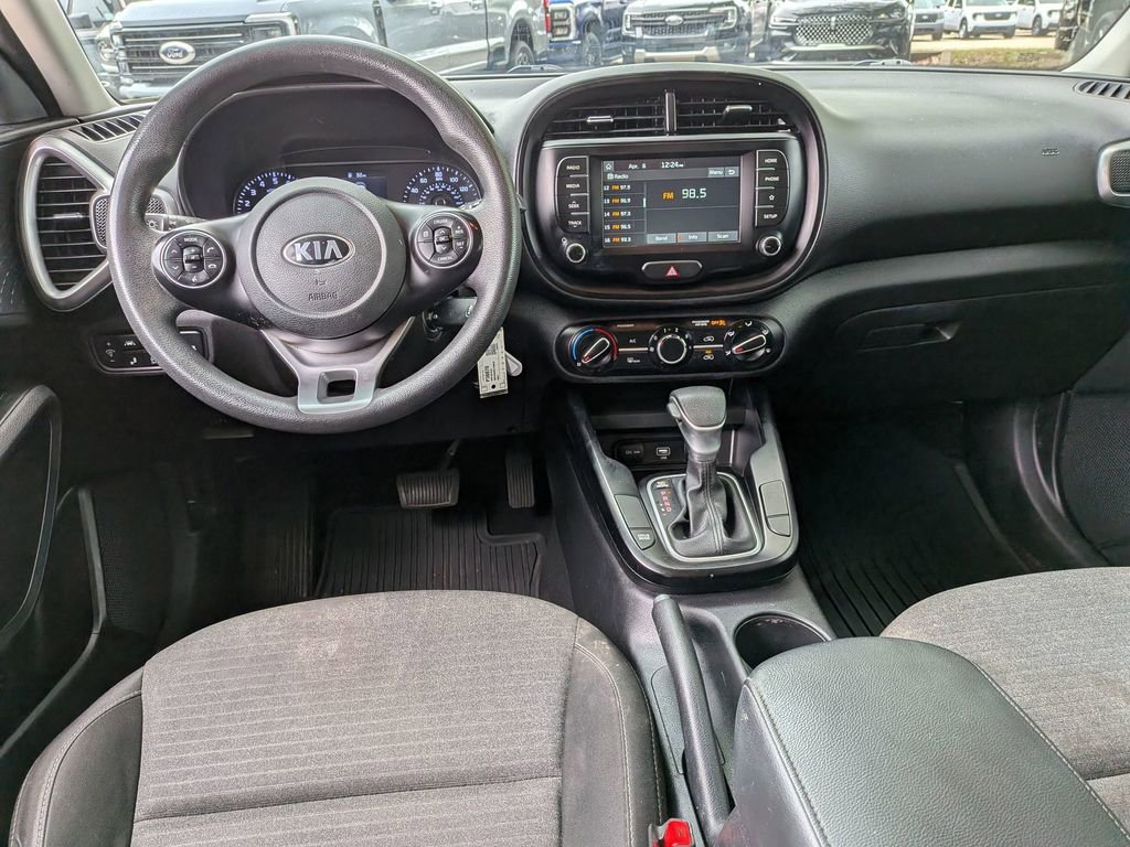 Used 2020 Kia Soul S FWD image 33