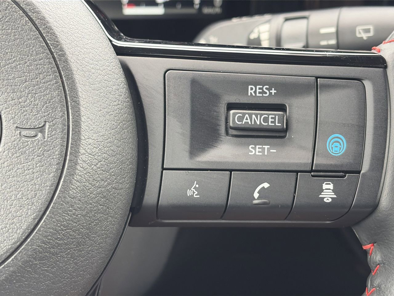 Used 2026 Nissan Kicks SR FWD image 23