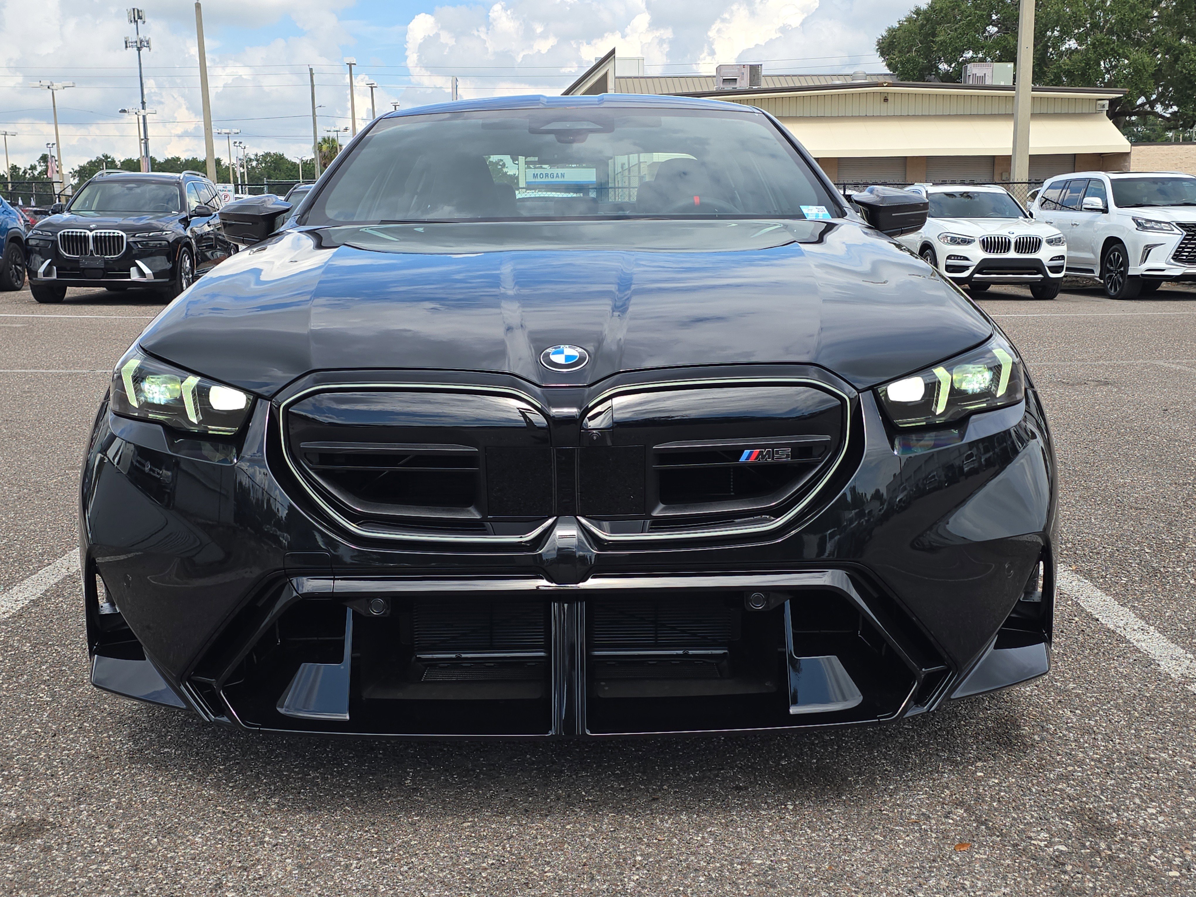 New 2026 BMW M5 w/ Carbon Package image 3